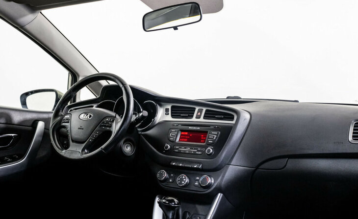 Kia Ceed - Фото 6