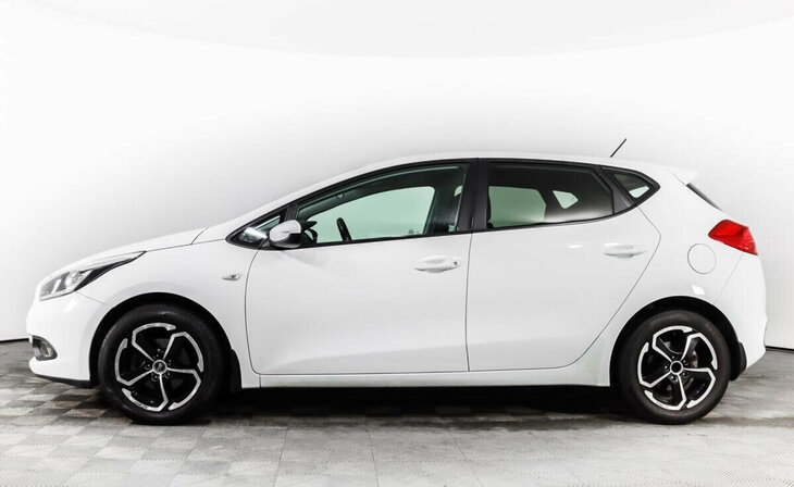 Kia Ceed - Фото 2