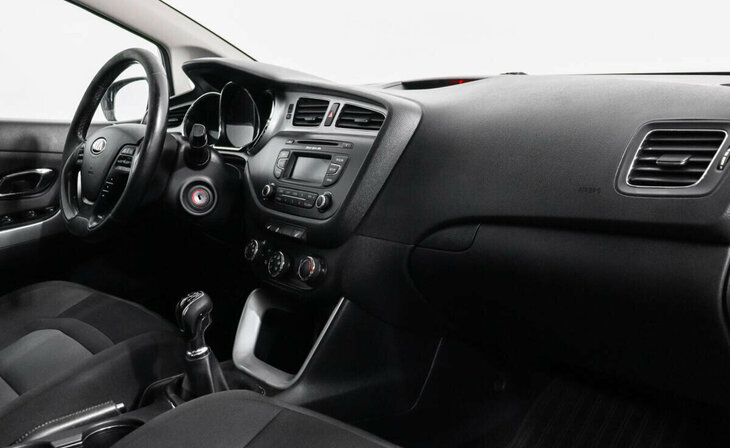 Kia Ceed - Фото 6