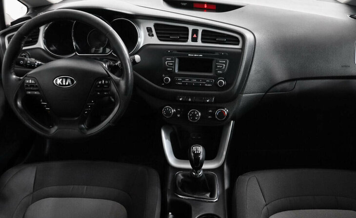 Kia Ceed - Фото 7