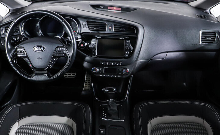 Kia Ceed - Фото 10