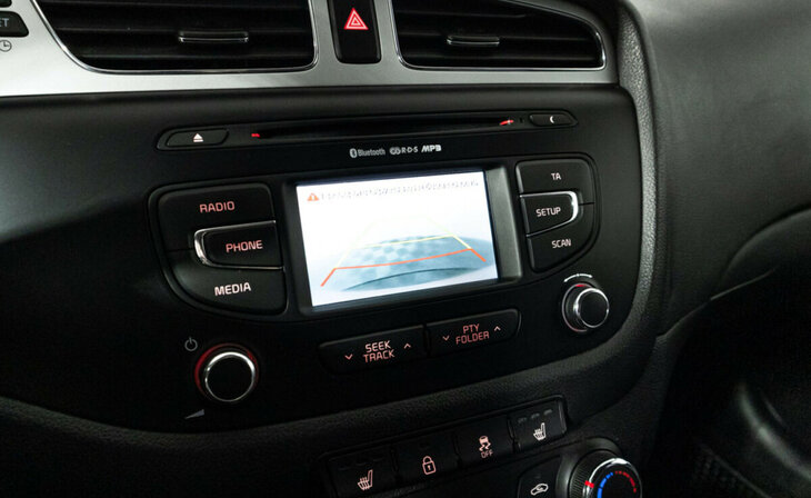 Kia Ceed - Фото 10