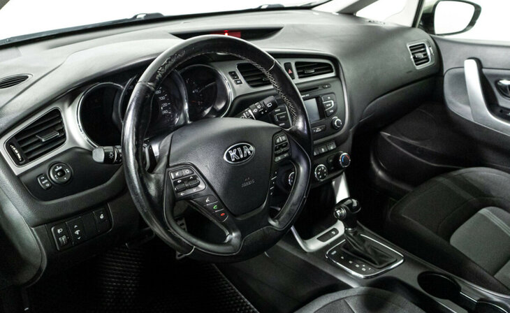 Kia Ceed - Фото 6