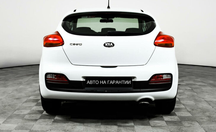 Kia Ceed - Фото 5