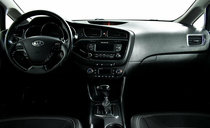 Kia Ceed - Фото 6