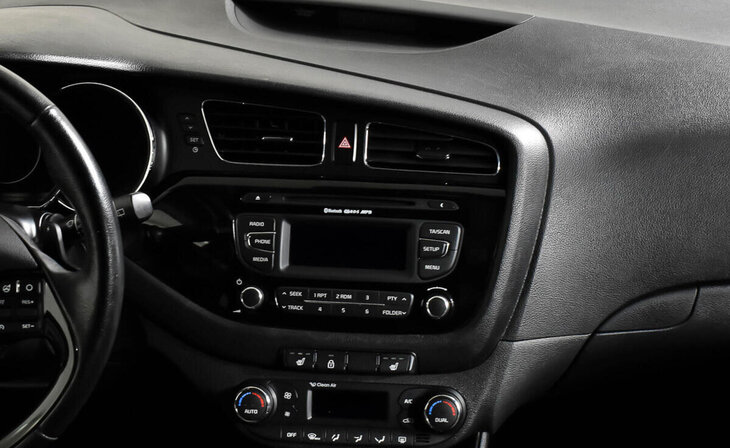 Kia Ceed - Фото 11