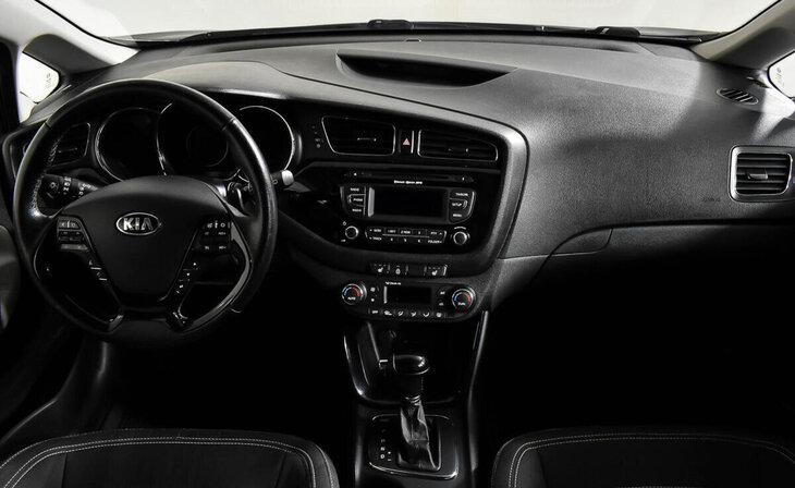 Kia Ceed - Фото 8