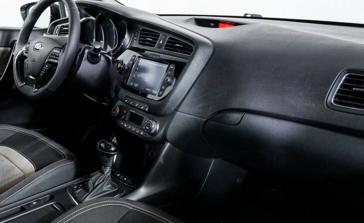 Kia Ceed - Фото 6