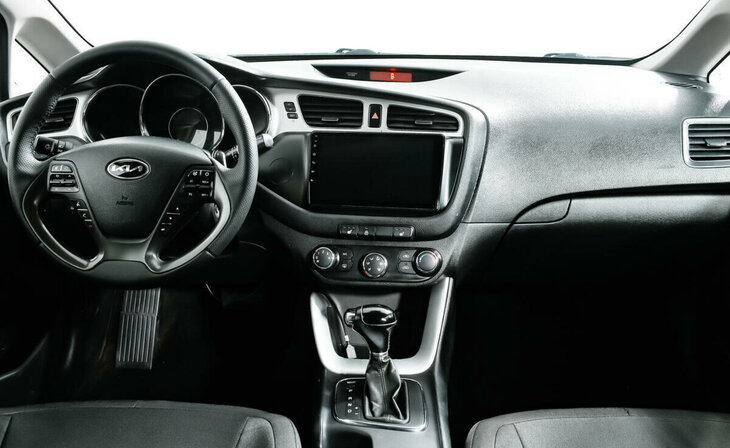 Kia Ceed - Фото 6