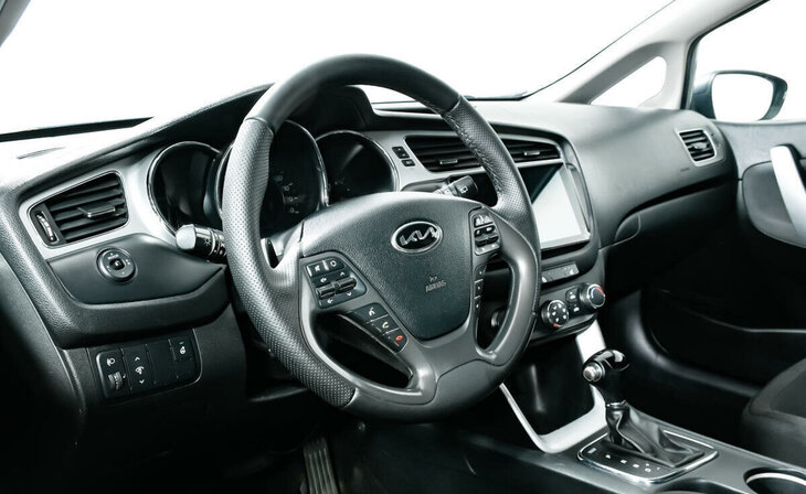 Kia Ceed - Фото 8