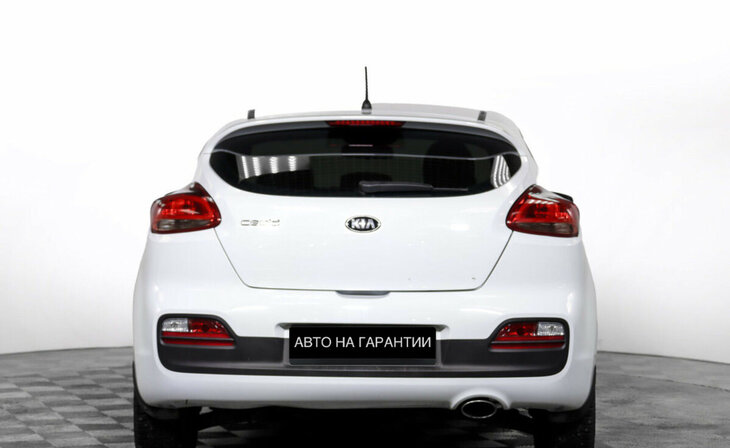 Kia Ceed - Фото 5