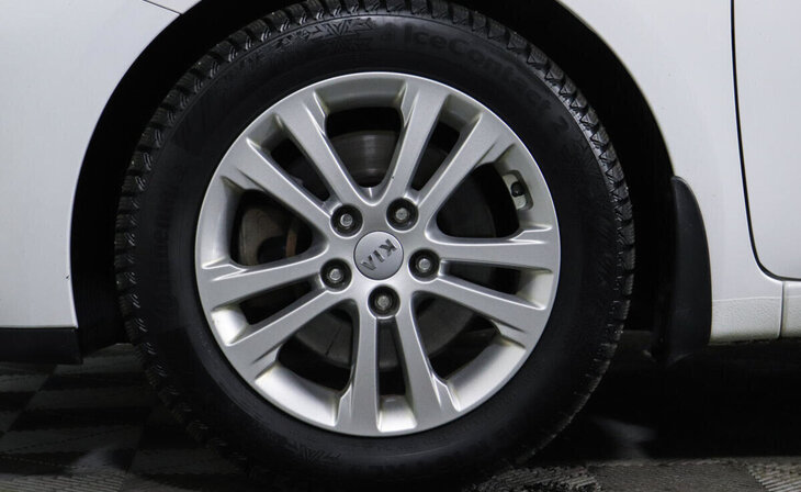 Kia Ceed - Фото 4