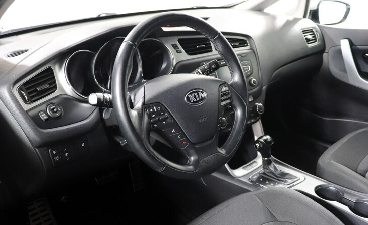 Kia Ceed - Фото 7