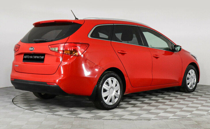 Kia Ceed - Фото 2