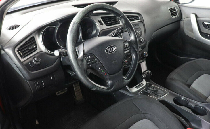 Kia Ceed - Фото 5