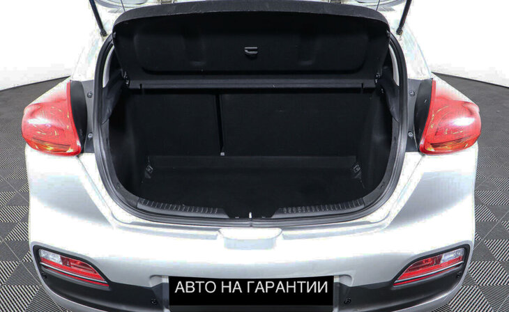 Kia Ceed - Фото 17