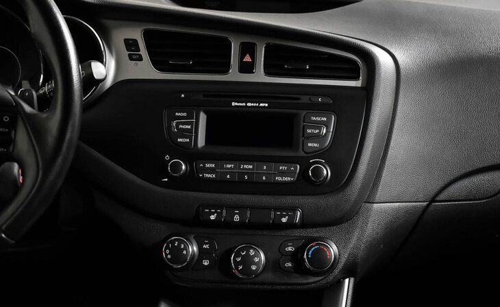 Kia Ceed - Фото 12