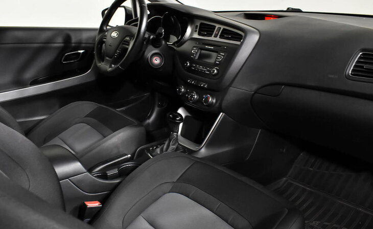 Kia Ceed - Фото 8