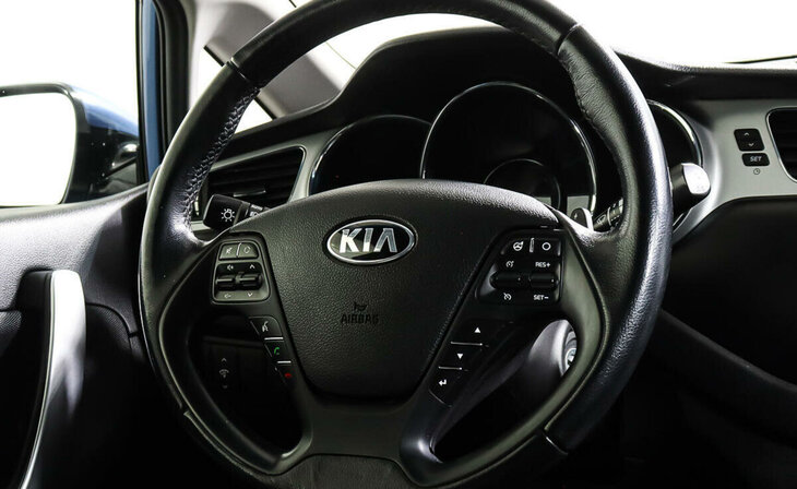 Kia Ceed - Фото 10