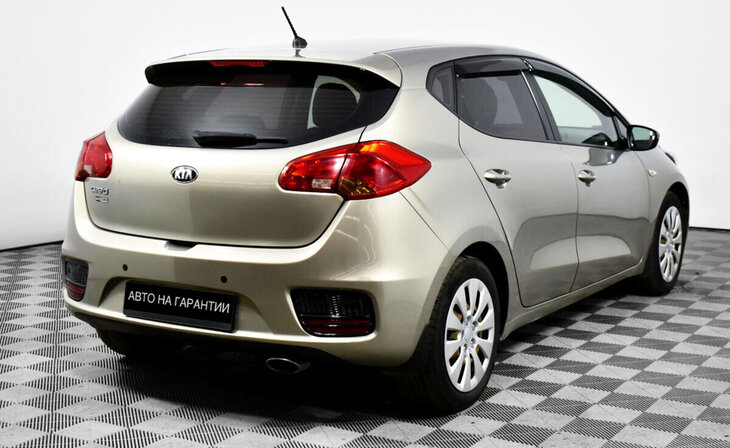 Kia Ceed - Фото 4