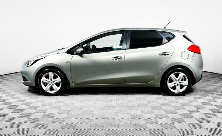 Kia Ceed - Фото 2