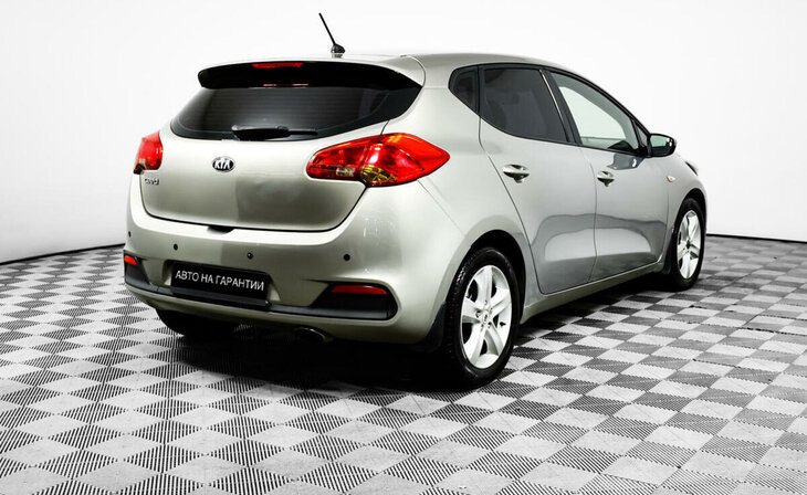 Kia Ceed - Фото 4