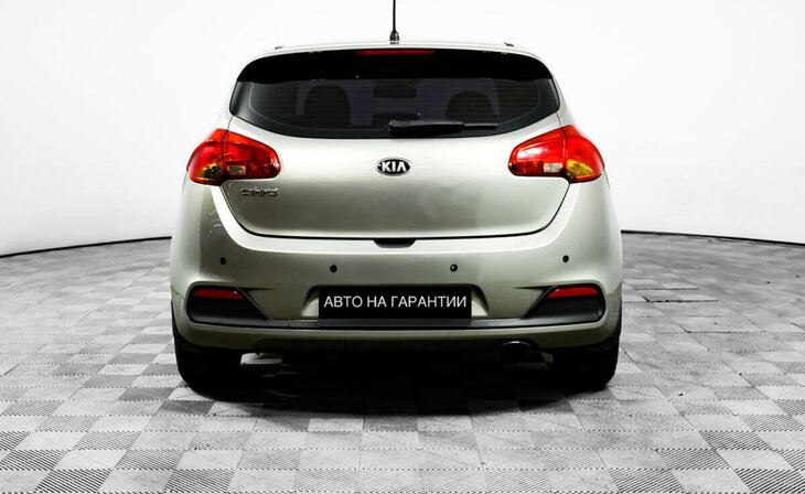 Kia Ceed - Фото 5