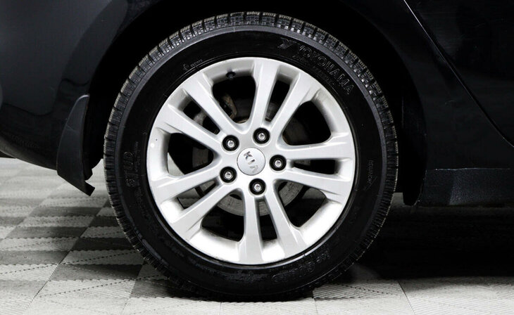 Kia Ceed - Фото 6