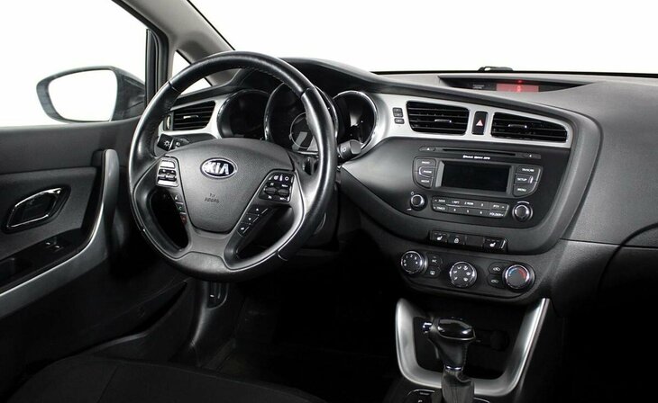 Kia Ceed - Фото 5