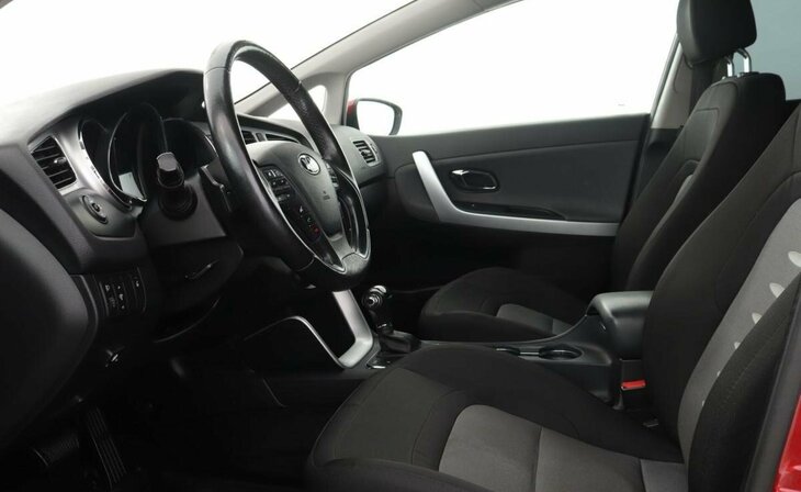 Kia Ceed - Фото 6