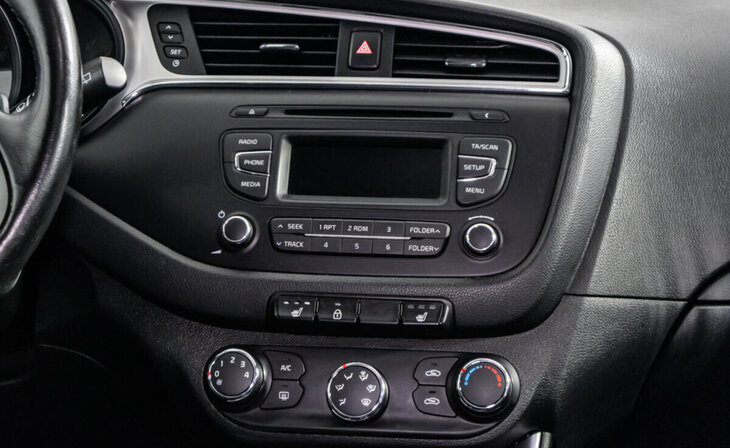 Kia Ceed - Фото 7