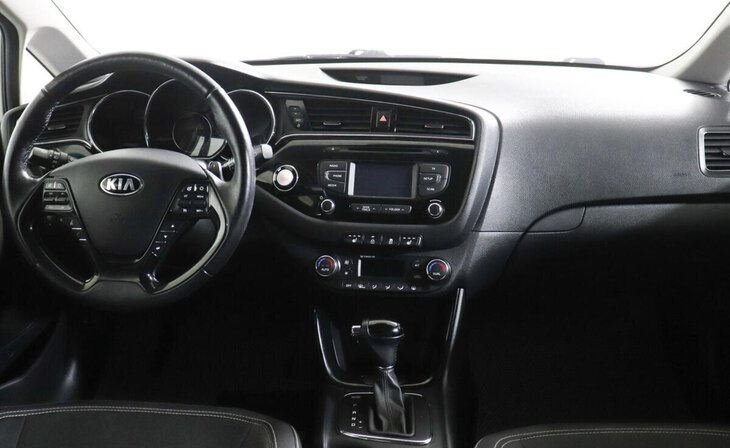 Kia Ceed - Фото 5