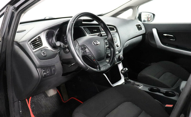 Kia Ceed - Фото 7