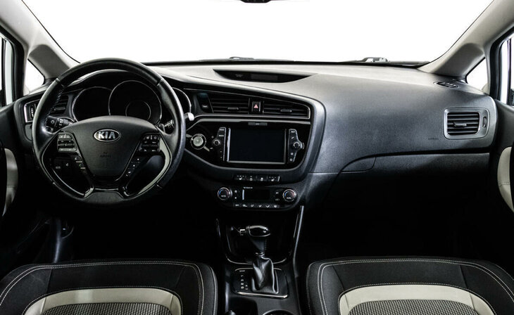 Kia Ceed - Фото 5