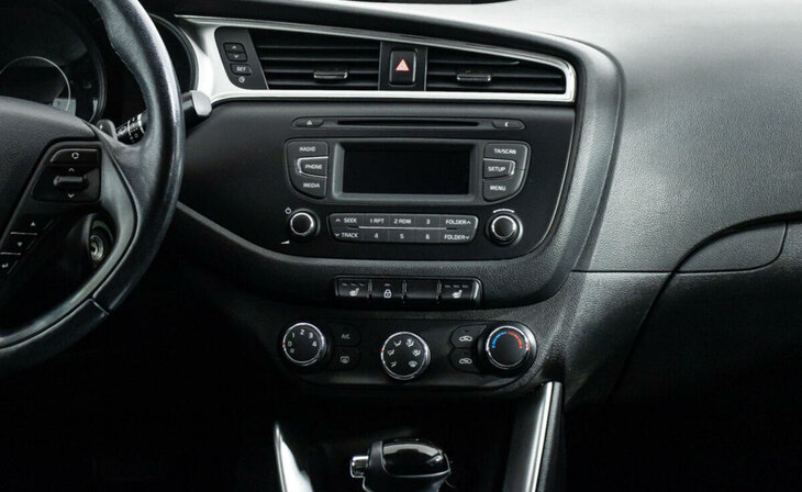 Kia Ceed - Фото 8