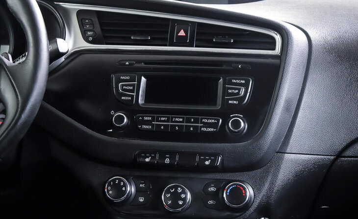 Kia Ceed - Фото 13