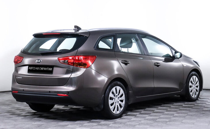 Kia Ceed - Фото 4
