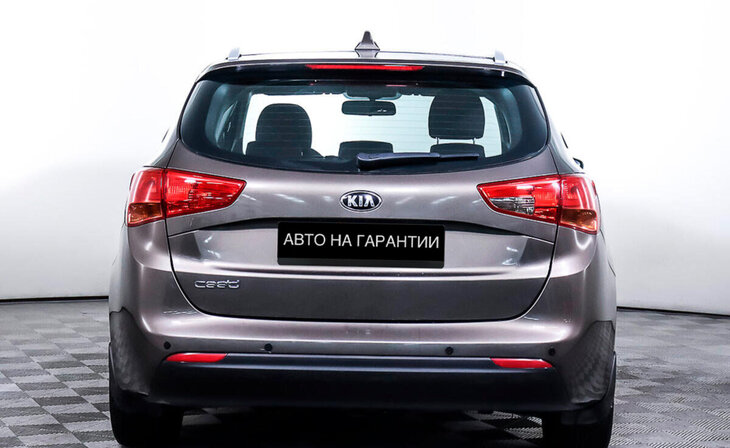 Kia Ceed - Фото 5