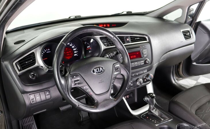 Kia Ceed - Фото 9