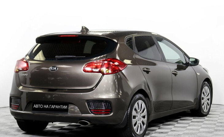 Kia Ceed - Фото 4