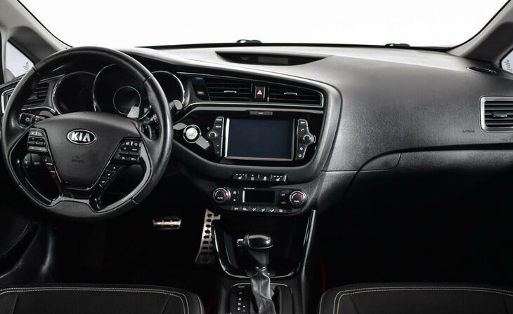 Kia Ceed - Фото 7