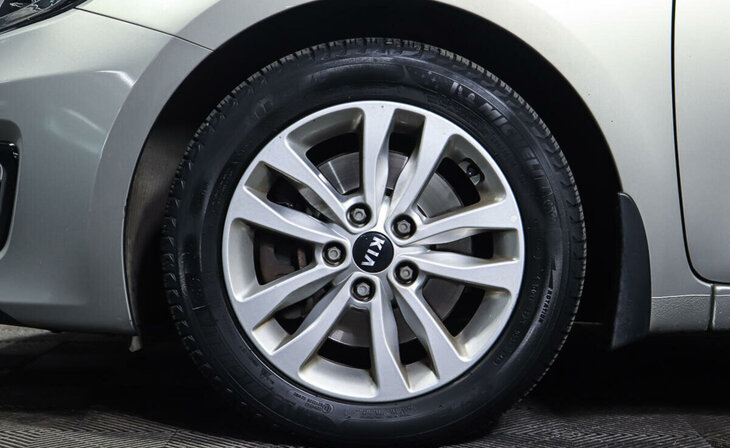 Kia Ceed - Фото 8