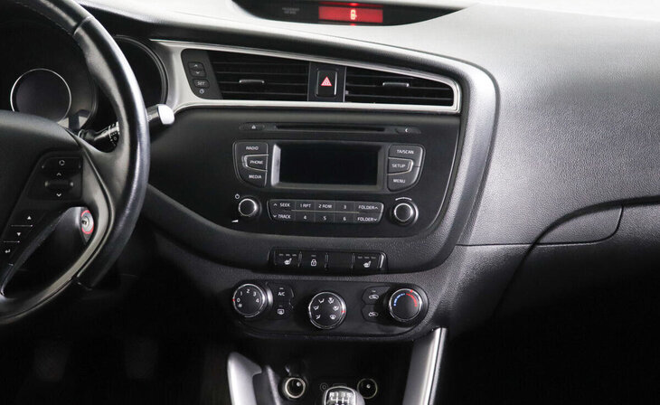 Kia Ceed - Фото 7