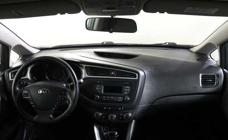 Kia Ceed - Фото 9
