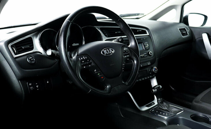 Kia Ceed - Фото 9