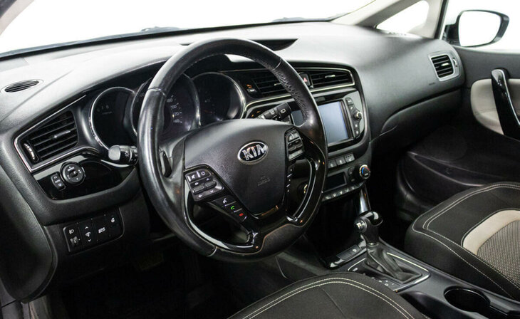 Kia Ceed - Фото 9