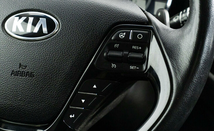 Kia Ceed - Фото 12