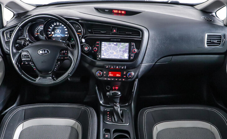 Kia Ceed - Фото 10