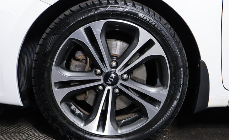 Kia Ceed - Фото 8