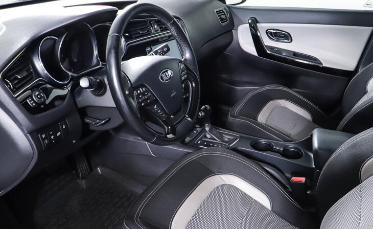 Kia Ceed - Фото 9